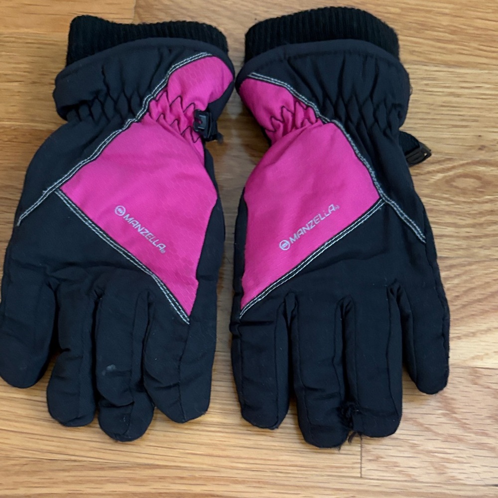 Manzella Kids Pink and Black Mittens